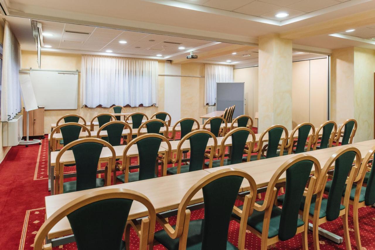 Hotel Reaktiv 3*